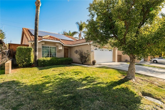 Property Photo: 25212 Corte Sombrero CA 92563