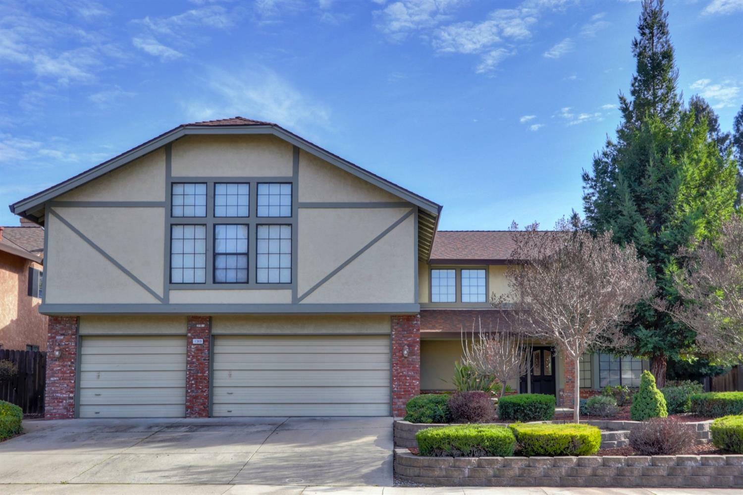 1369 Sun Tree Drive  Roseville CA 95661 photo