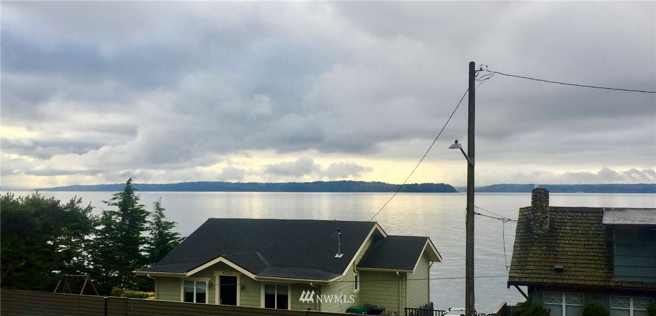 Property Photo:  4226 Beach Drive SW 202  WA 98116 