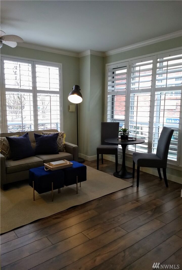 Property Photo: 2331 42nd Avenue SW 215 WA 98116