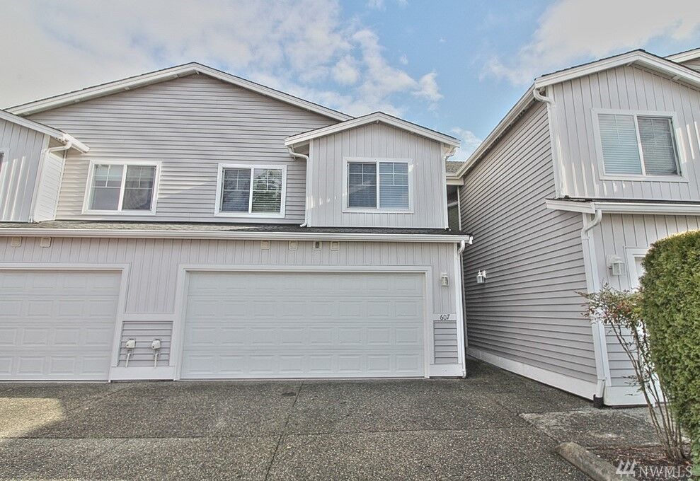 Property Photo:  14607  52nd Avenue W 607  WA 98026