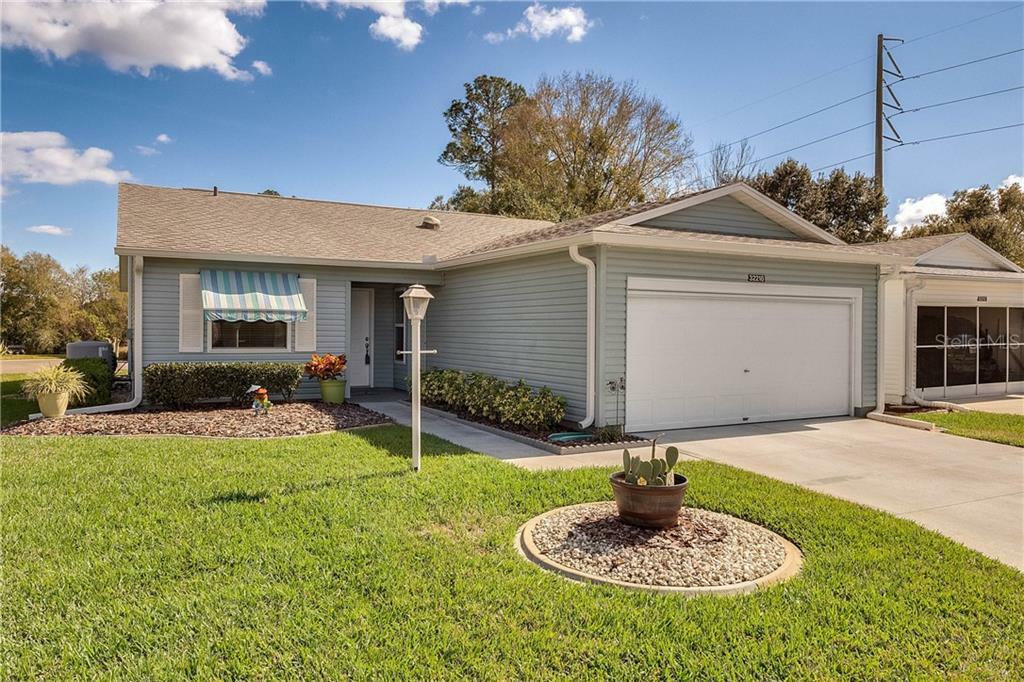 Property Photo:  32218 Sweet Briar Court  FL 34748 