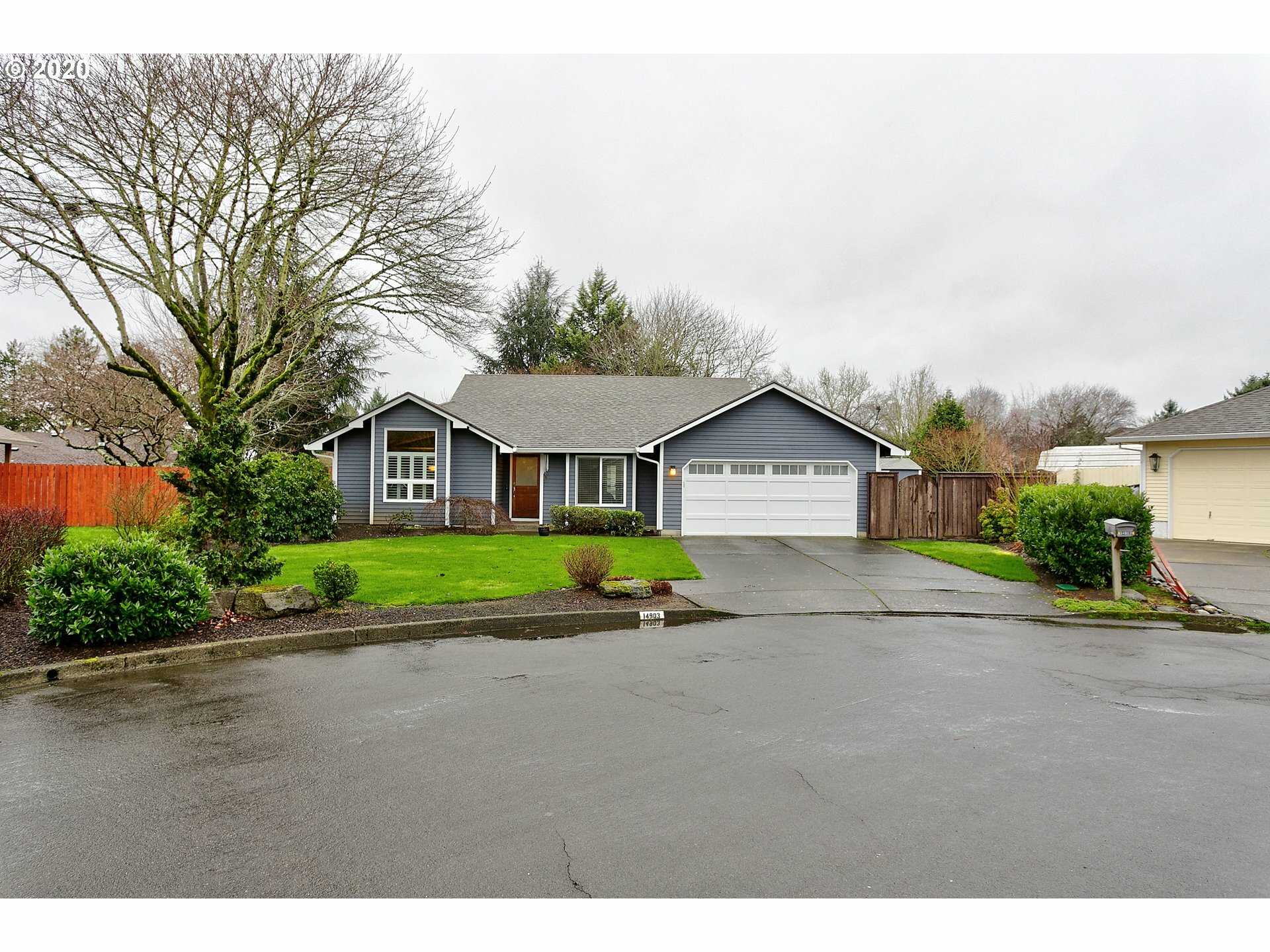 Property Photo: 14903 SE Greenpark Cir WA 98683