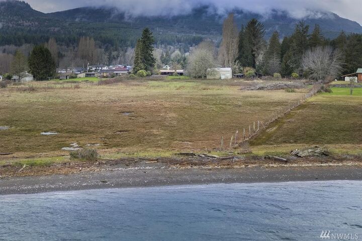 3 bed Brinnon home for sale 306363 Highway 101, Brinnon, WA 98320