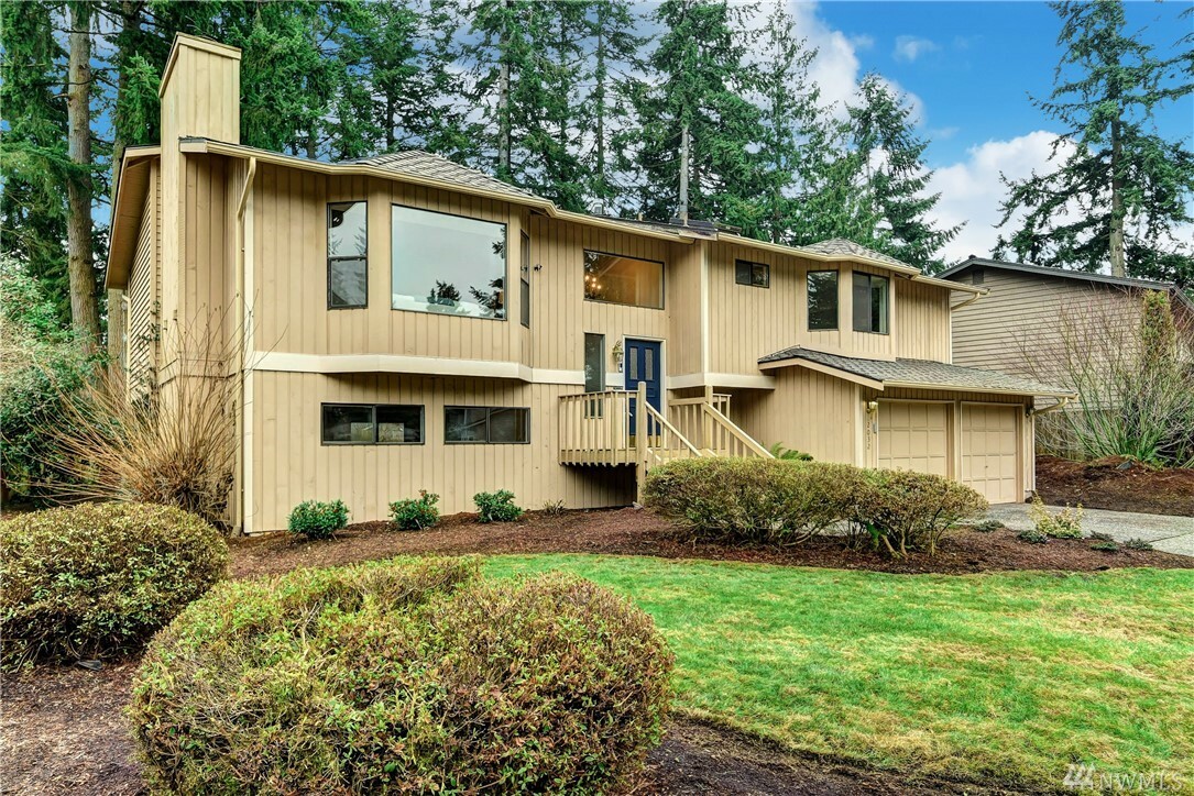 Property Photo:  2032 140th Place SE  WA 98012 