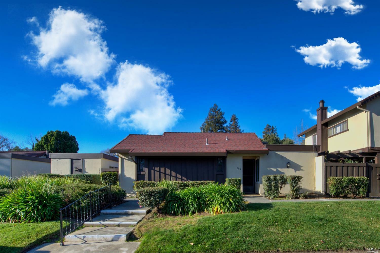 Property Photo:  302 Creekview Court  CA 95688 