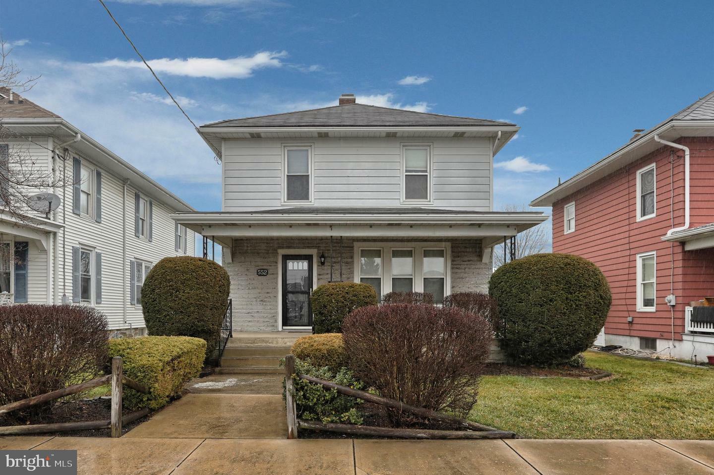 Property Photo: 552 N Chestnut Street PA 17078