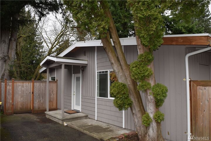 295 1st Ave NW  Issaquah WA 98027 photo