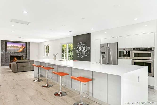 Property Photo: 12895 SW 75th Ave FL 33156