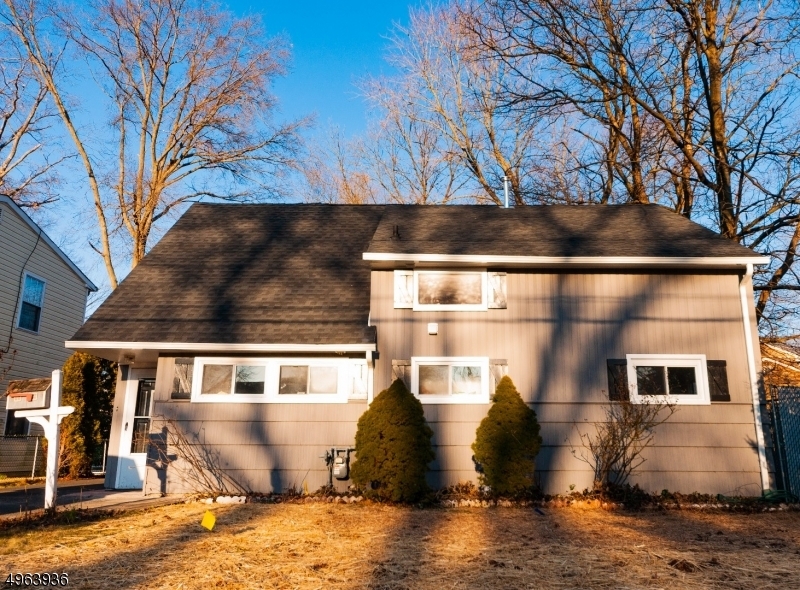 Property Photo:  2 Gold St  NJ 08812 