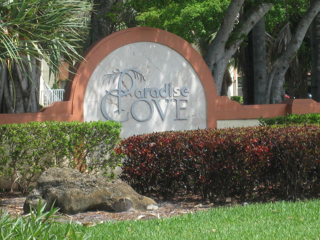 Property Photo:  1045 The Pointe Drive  FL 33409 