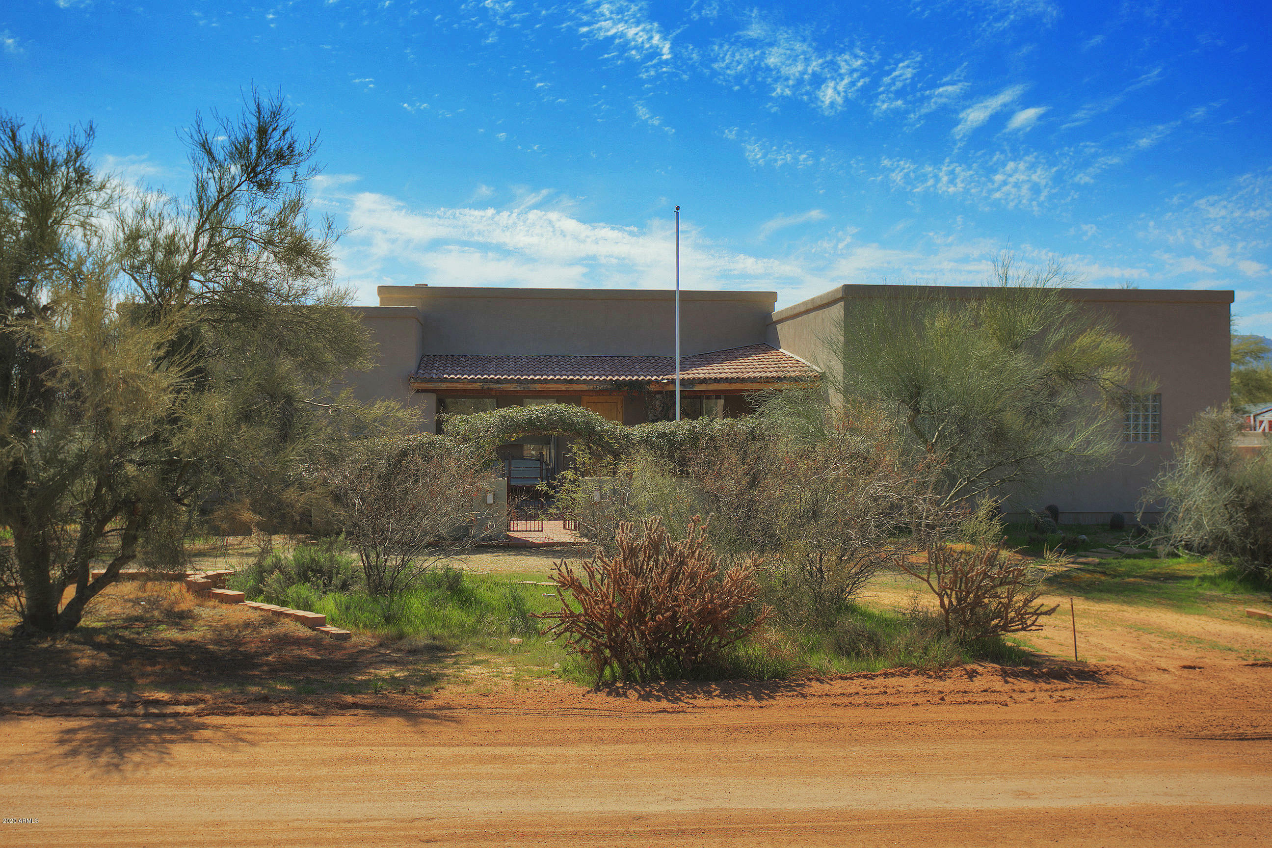 Property Photo:  14015 E Quail Track Road  AZ 85262 