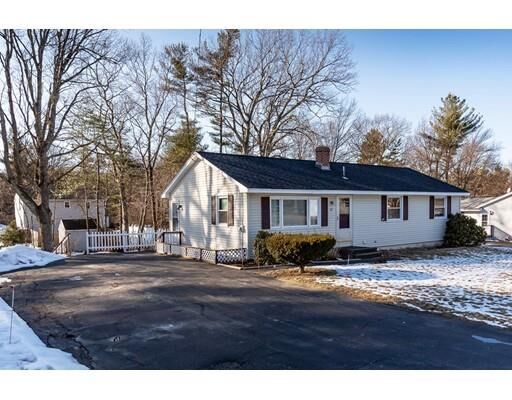 Property Photo: 27 Glenwood Dr MA 01453