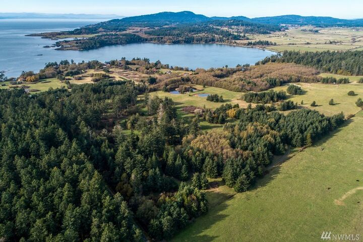 Property Photo:  6 Montrose Place  WA 98250 