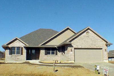 Property Photo:  1031 Hickory Trail Dr  OH 45177 