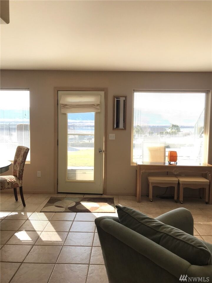 Property Photo:  8997 Crescent Bar Rd NW 137  WA 98848 