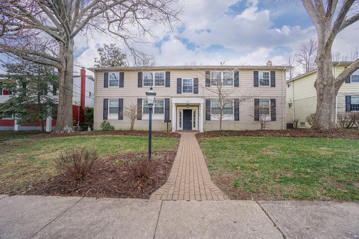 3684 Ashworth Dr D  Cincinnati OH 45208 photo