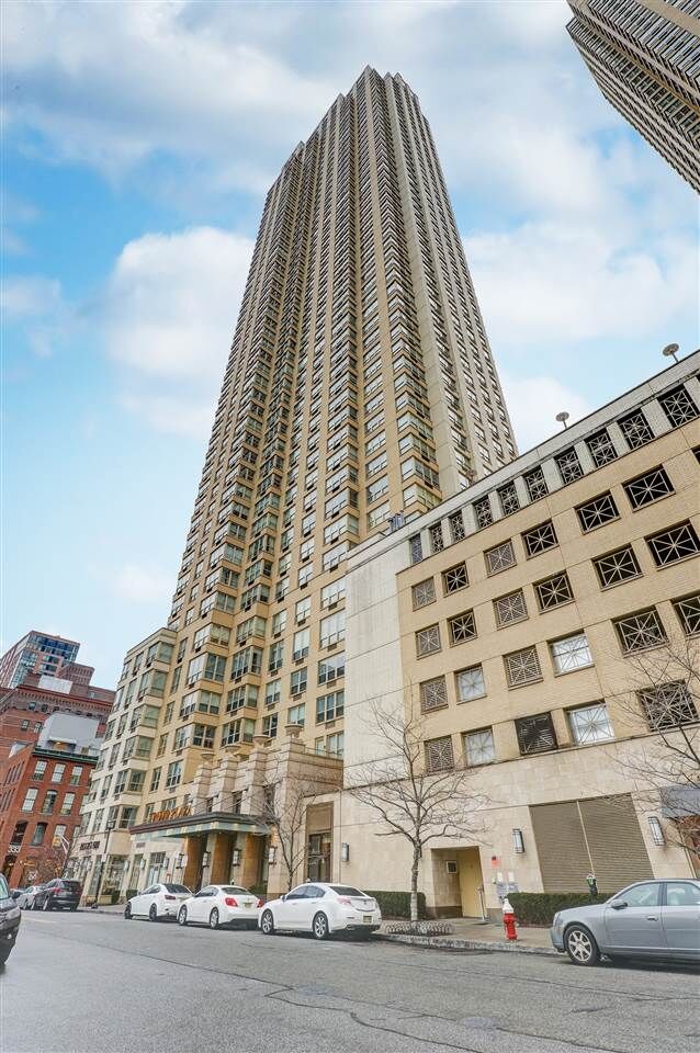 Property Photo: 88 Morgan St Ph53 NJ 07302
