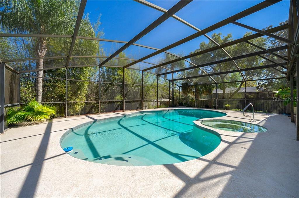 Property Photo:  5317 Renoir Drive  FL 32818 