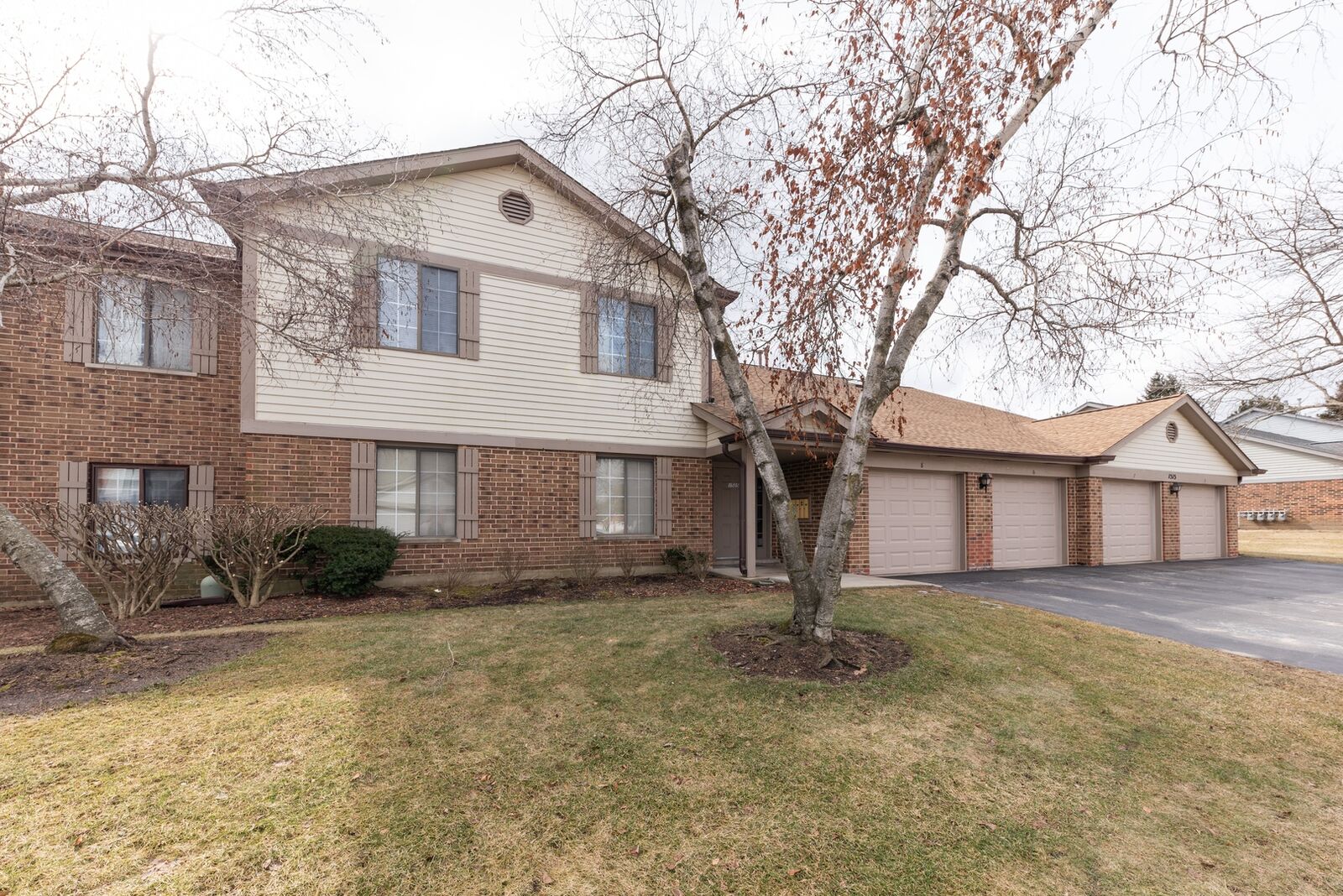 Property Photo: 1515 West Partridge Lane 5 IL 60004