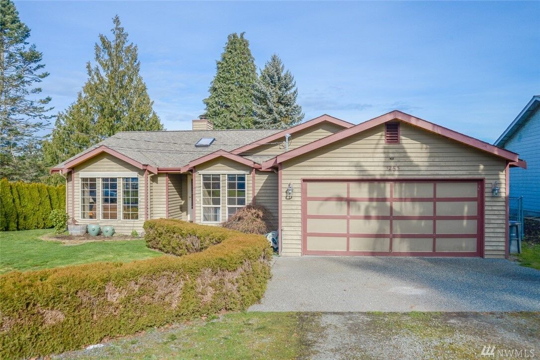 Property Photo:  1265  Uplands Drive  WA 98282 