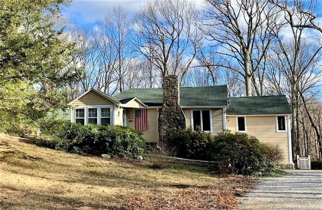 Property Photo: 10 Garden Road CT 06883