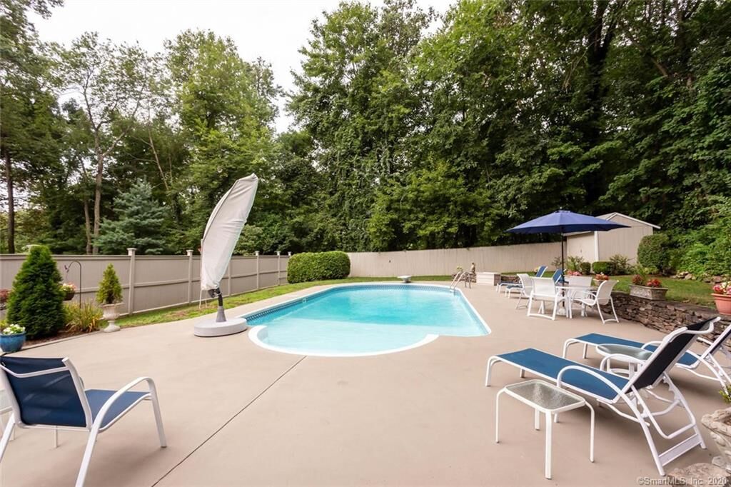 Property Photo:  3 East Cross Road  CT 06907 