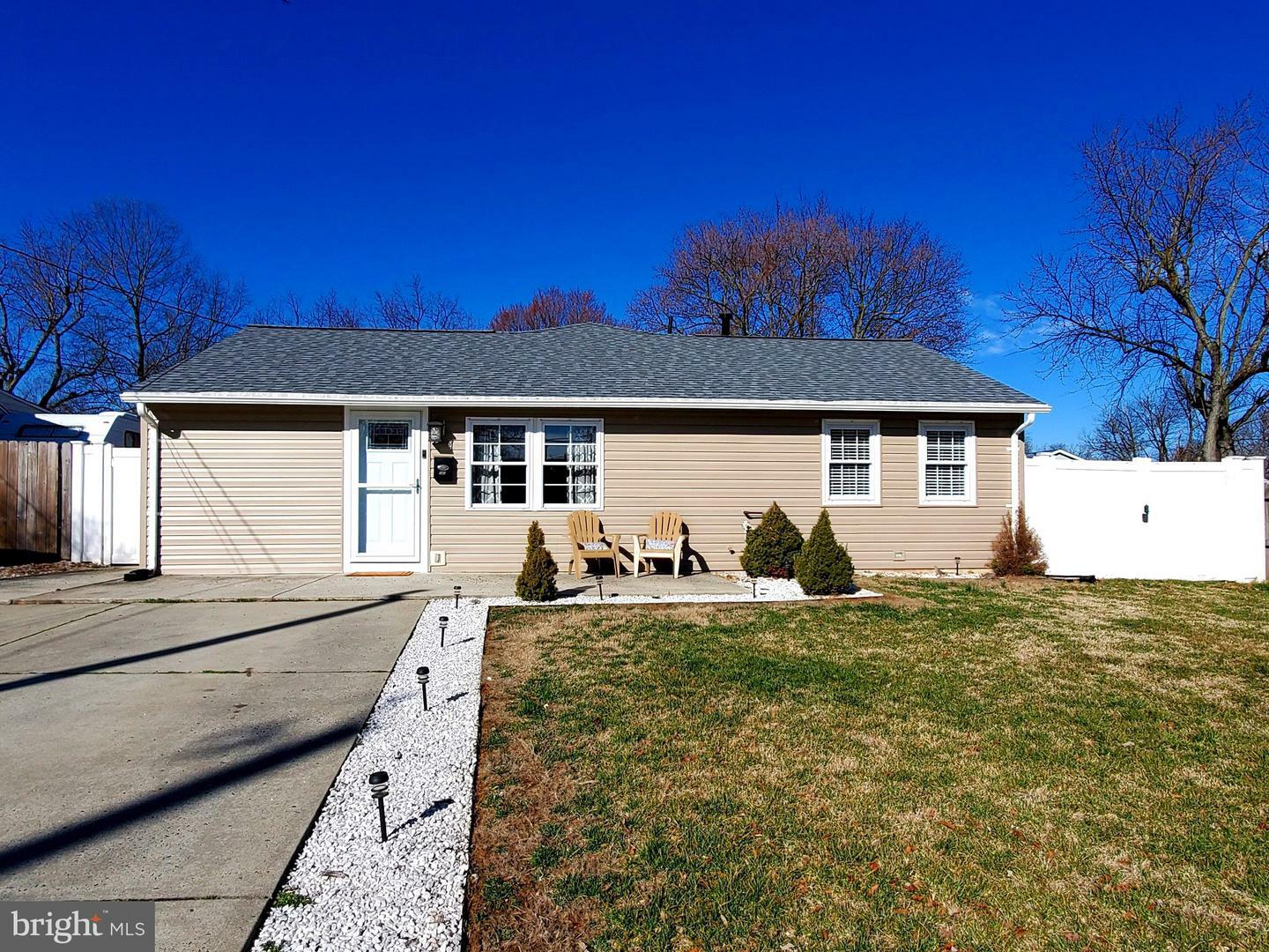 Property Photo:  140 Dorchester Road  MD 21060 