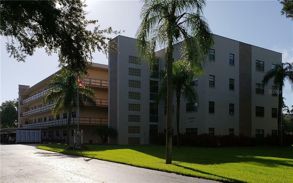 Property Photo: 6190 80th Street N 105 FL 33709