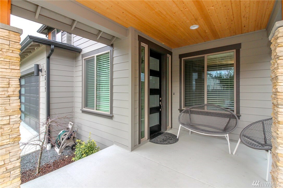 Property Photo:  2617 21st Ave SW  WA 98371 