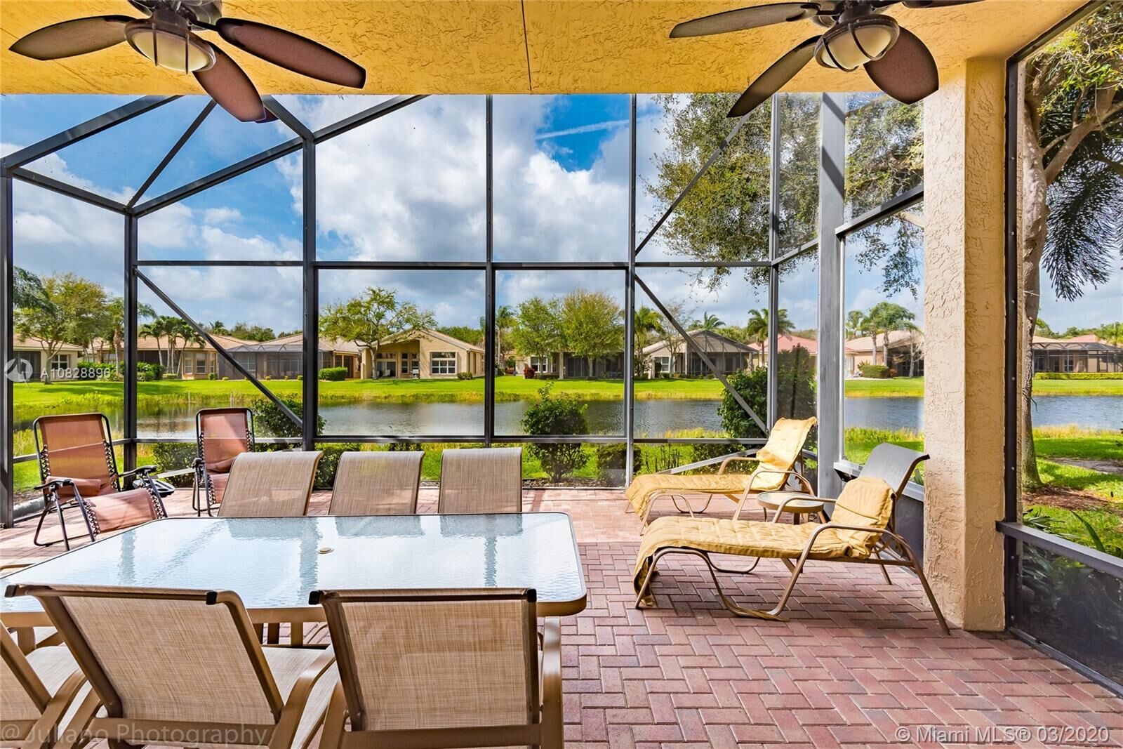 Property Photo:  10647 Silverton Ln  FL 33437 