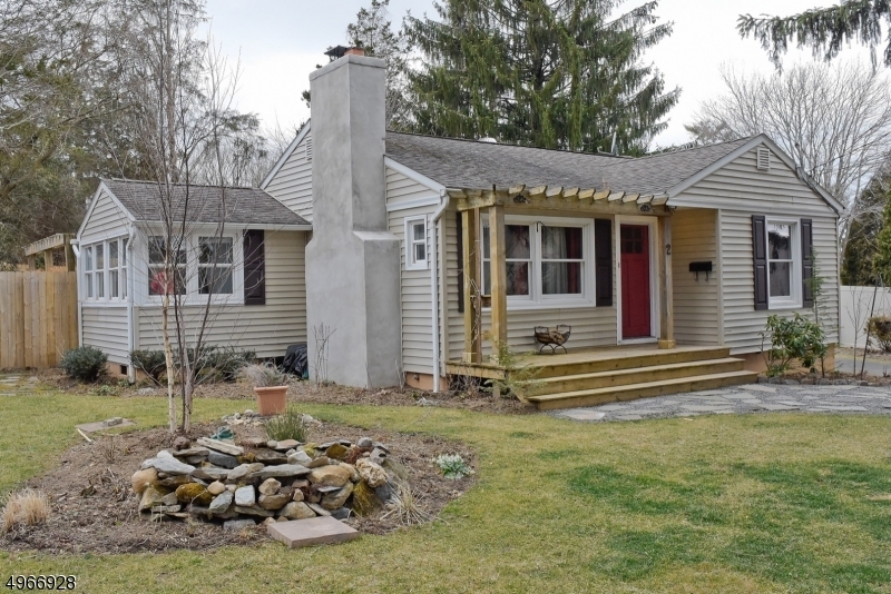 Property Photo:  2 Signal Hill Trl  NJ 07871 