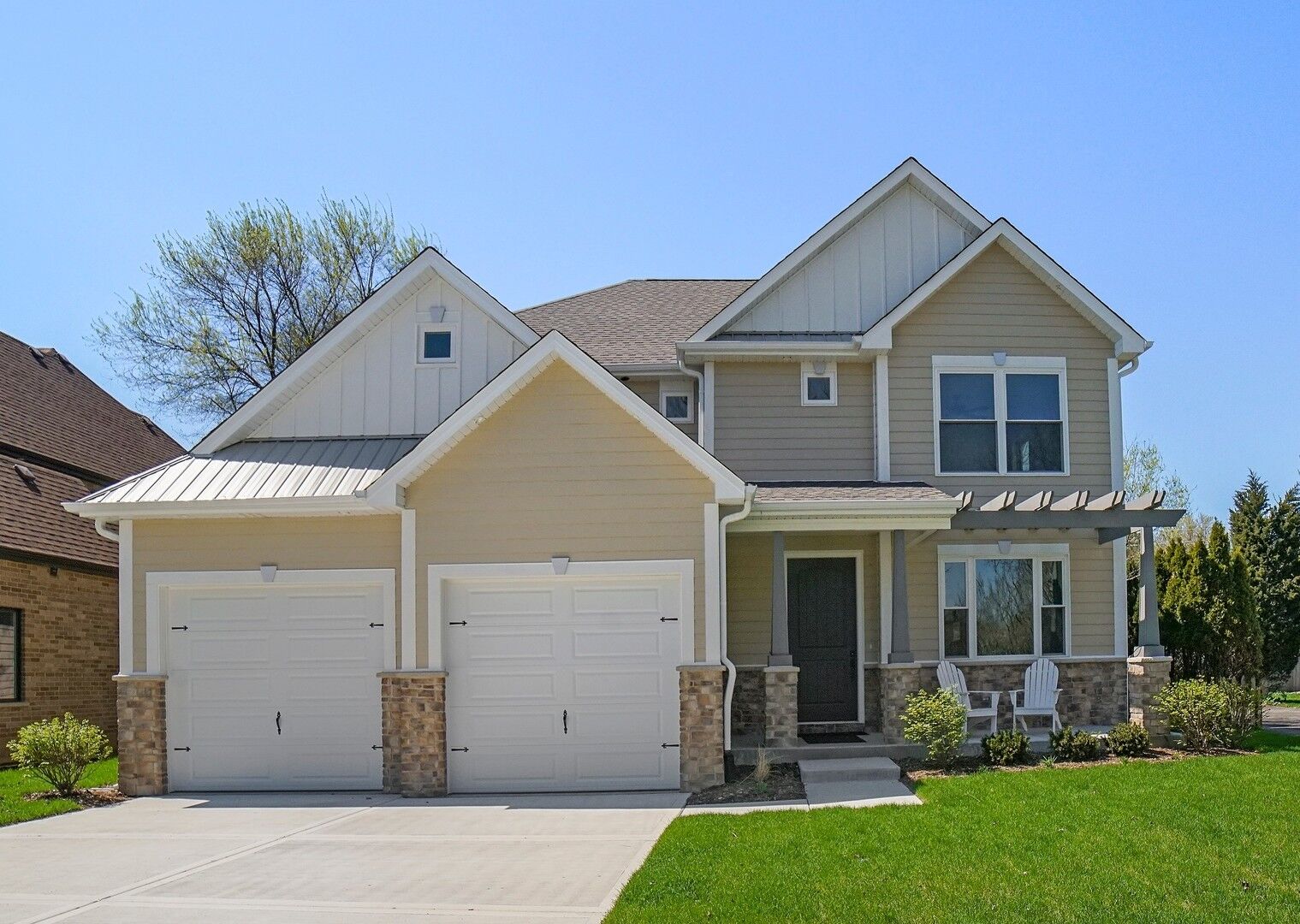 Property Photo:  502 North Van Auken Street  IL 60126 