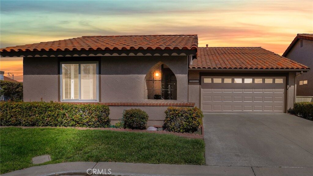 Property Photo:  28512 Barbosa  CA 92692 