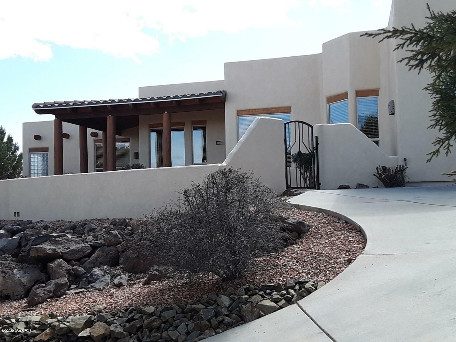 Property Photo:  1063 Yavapai Hills Drive 7  AZ 86301 