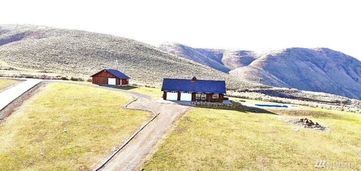 Property Photo:  2781  Tozer Road  WA 98926 