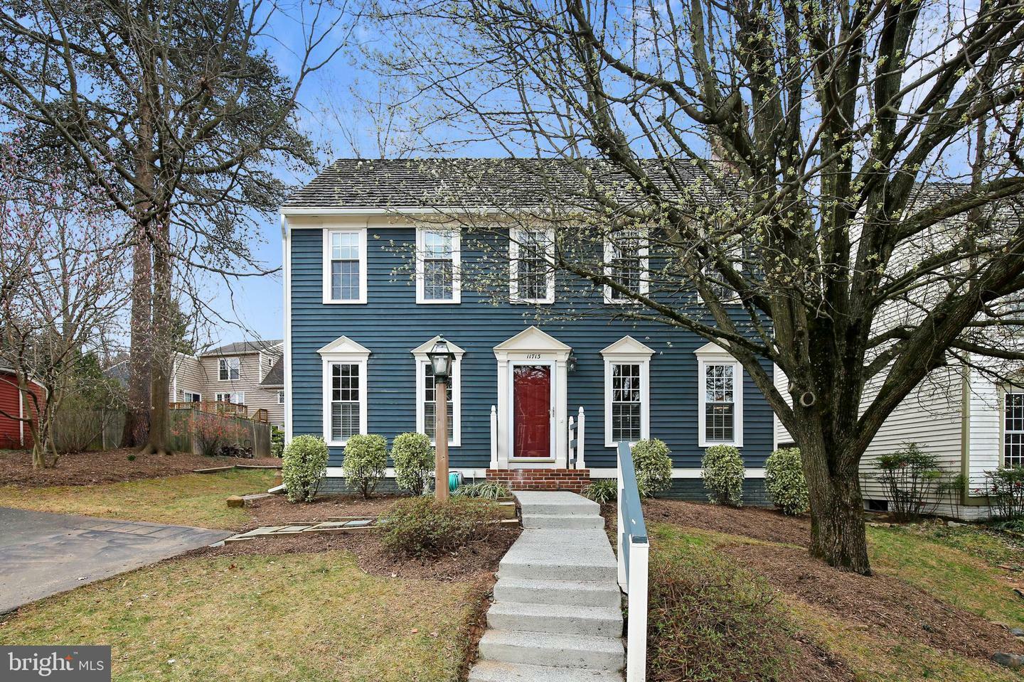 Property Photo:  11713 Old Bayberry Lane  VA 20194 