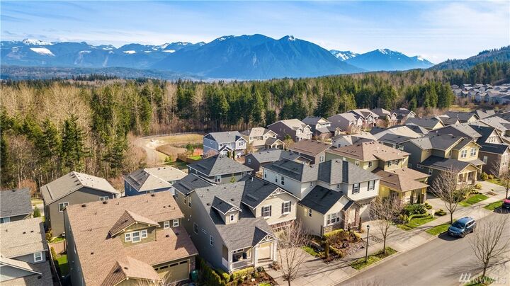 Property Photo: 9026 Brinkley Avenue SE WA 98065