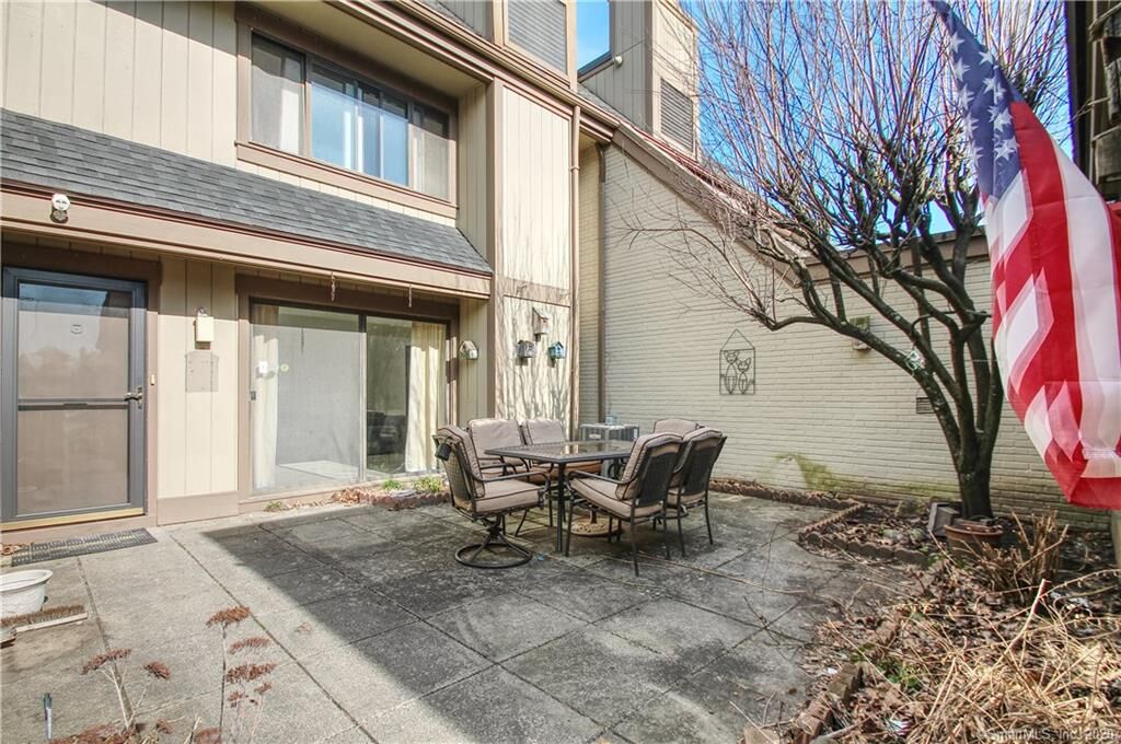 Property Photo: 85 Viscount Drive 3B CT 06460