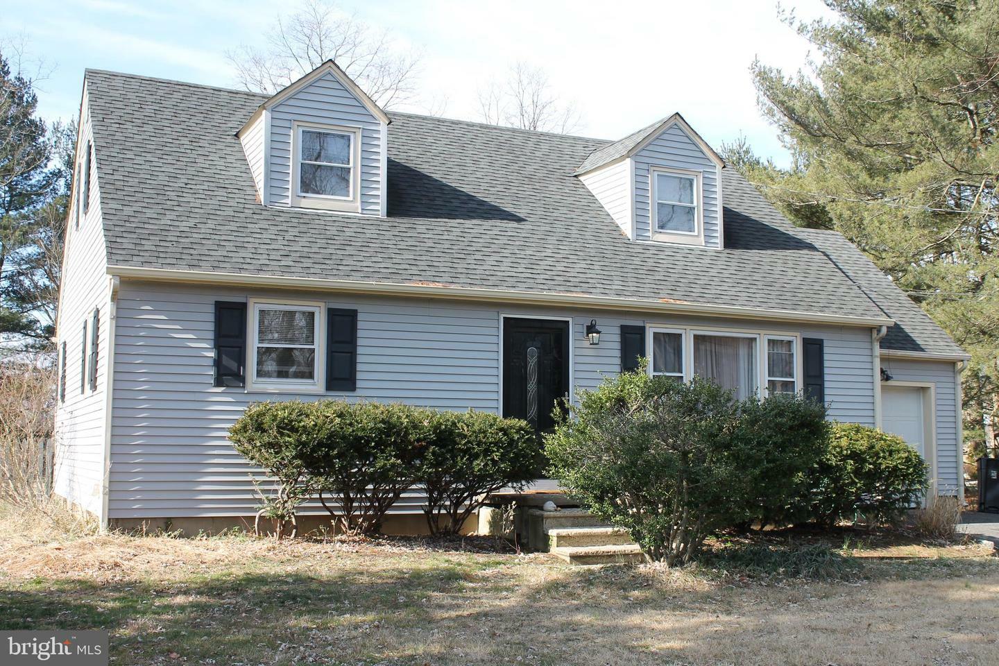 Property Photo:  187 One Mile Road  NJ 08512 