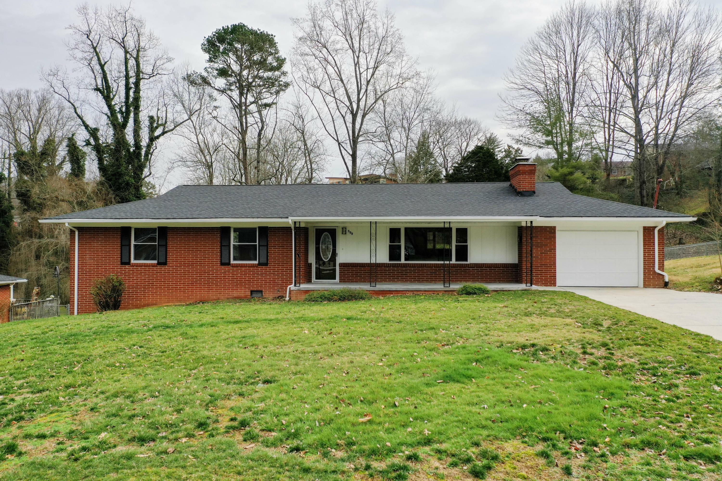 Property Photo:  508 Woodland Drive  TN 37716 