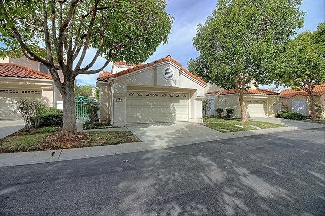 Property Photo:  838 Vista Arriago  CA 93012 