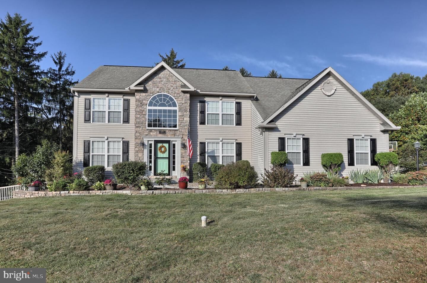 Property Photo:  207 Fox Hollow Road  PA 17901 