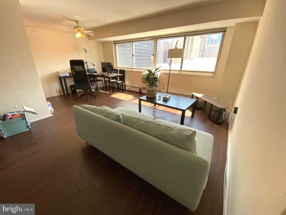 Property Photo: 2101 Chestnut Street 17 1808 PA 19103