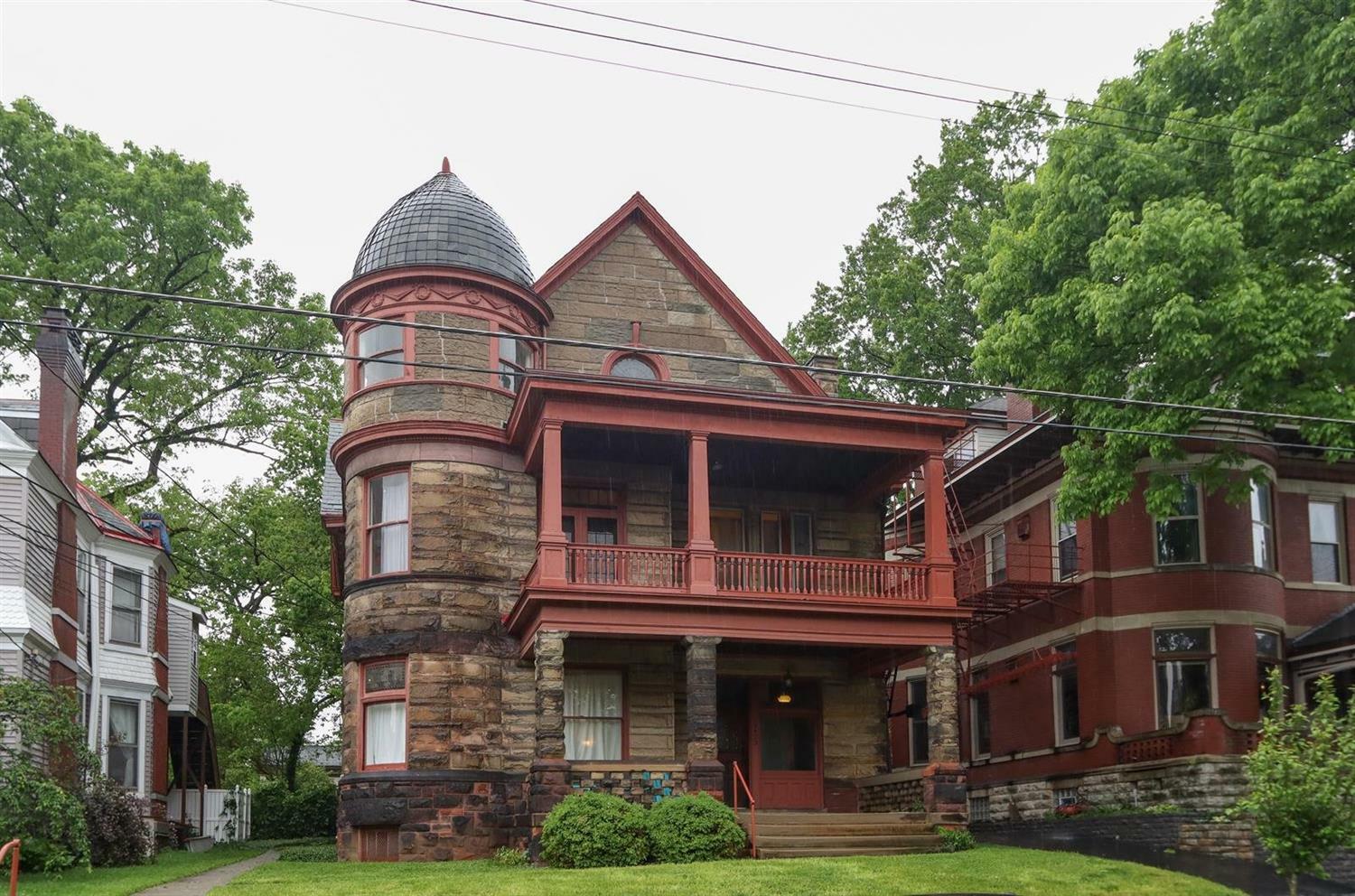 Property Photo: 3423 Whitfield Avenue OH 45220