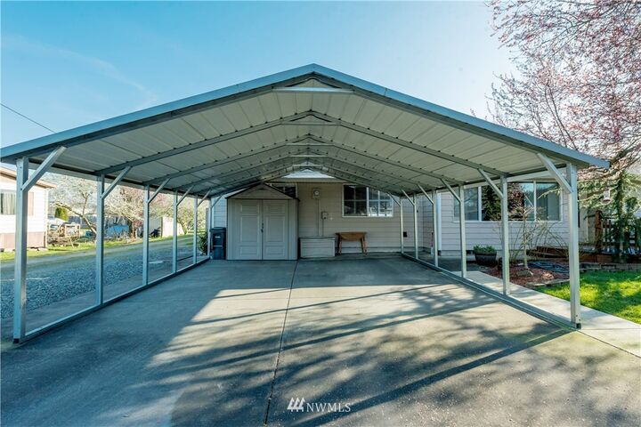 Property Photo:  412  4th Avenue S  WA 98001 