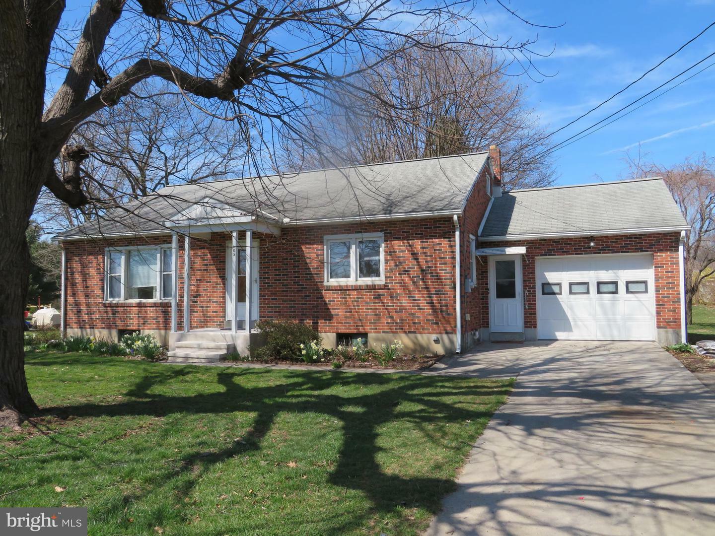 Property Photo: 605 E Evergreen Road PA 17042