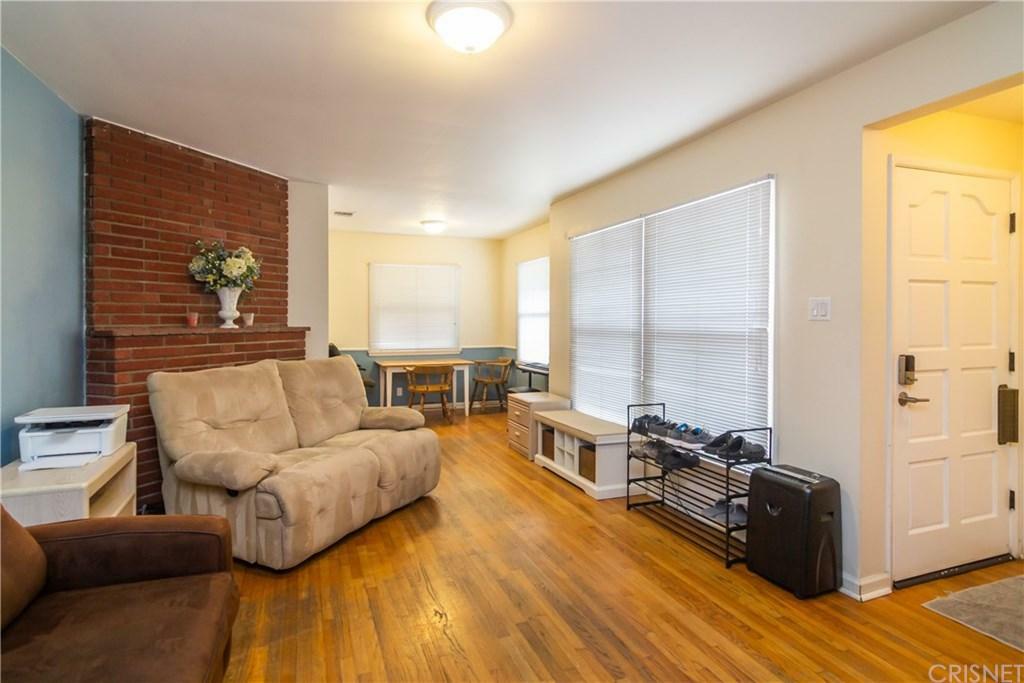 Property Photo:  6856 Bevis Avenue  CA 91405 