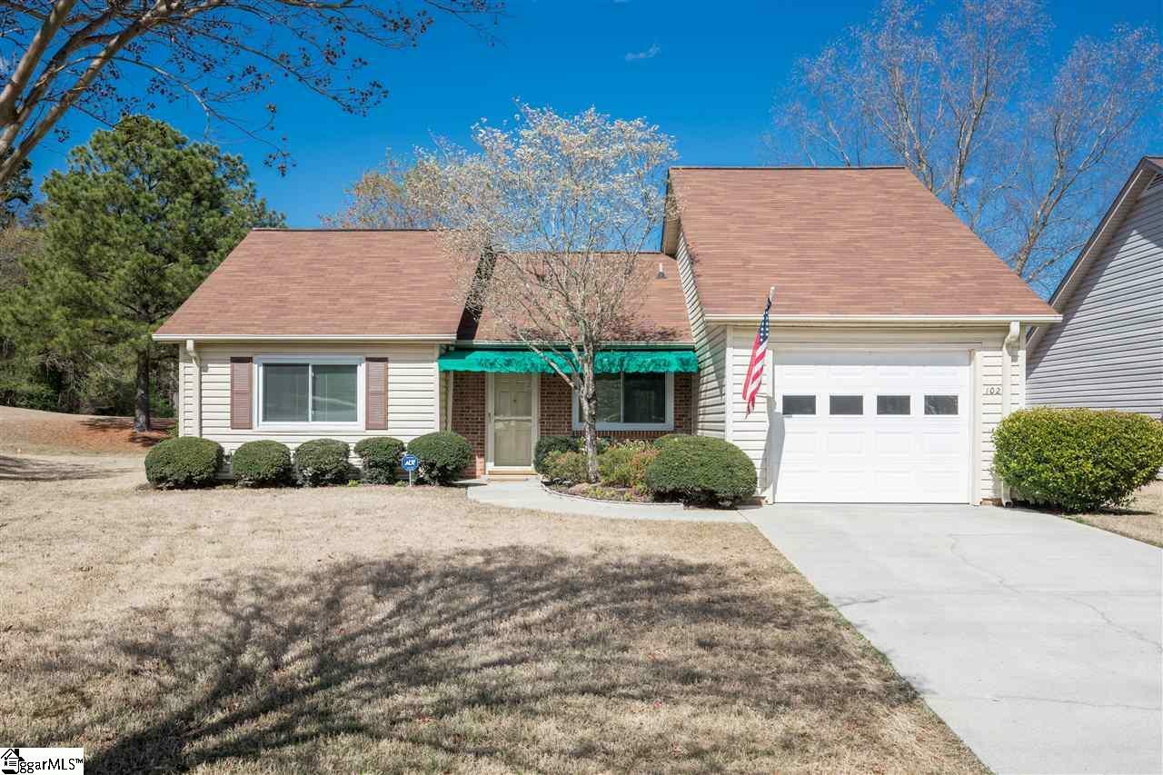 Property Photo:  102 N Woodgreen Way  SC 29615-5336 