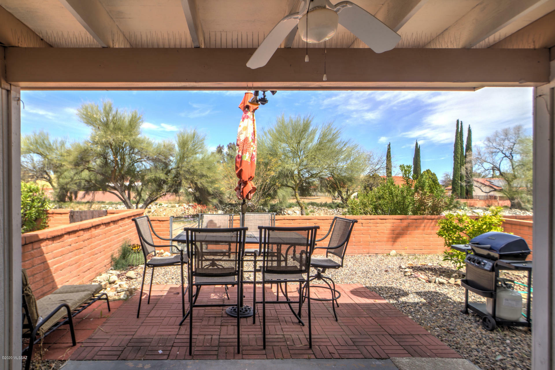 Property Photo:  26 W Calle Del Chancero  AZ 85614 